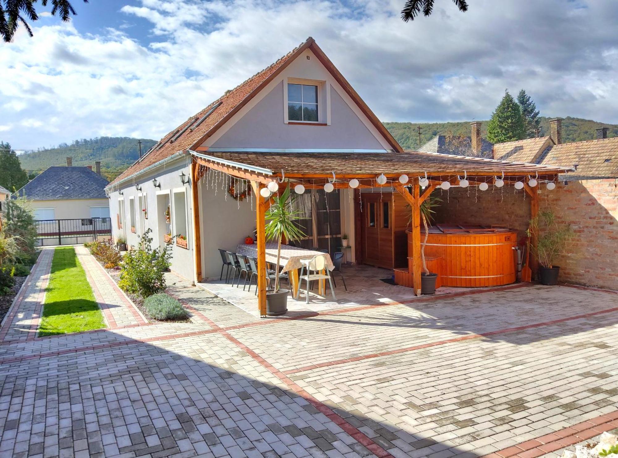 Borostyankut Wellness Home Bakonybél Εξωτερικό φωτογραφία